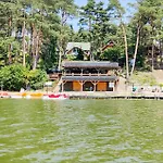 Prázdninový dům Front In With Sauna Ocypel