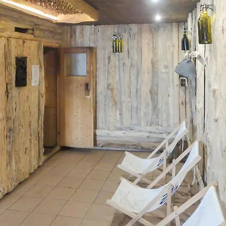 Сasa de vacaciones Beach Front Home In Ocypel With Sauna Ocypel